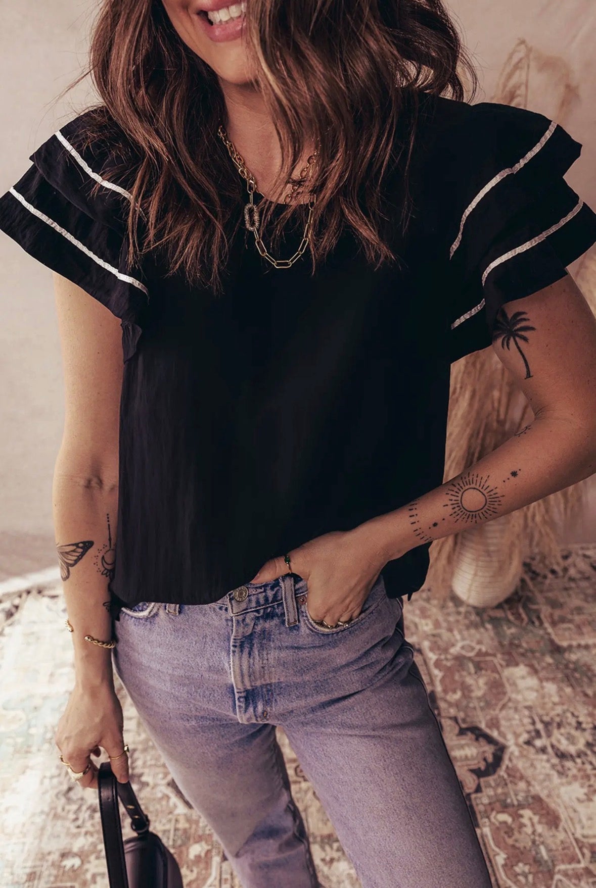 🖤 Black Ruffle Sleeve Blouse